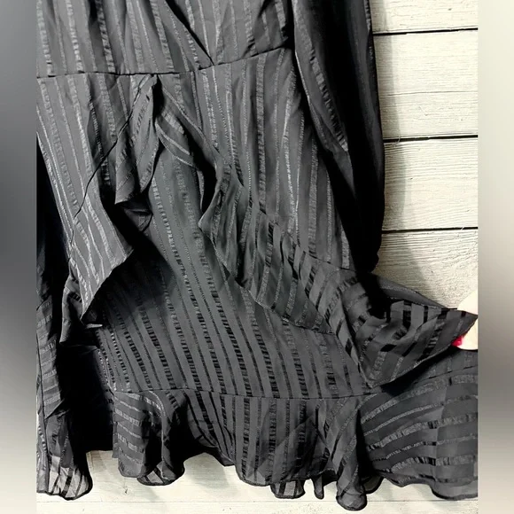 ASTR the Label Black Striped Satiny Silk Long Sleeve Ruffle Mini Dress Sz M - Picture 4 of 9